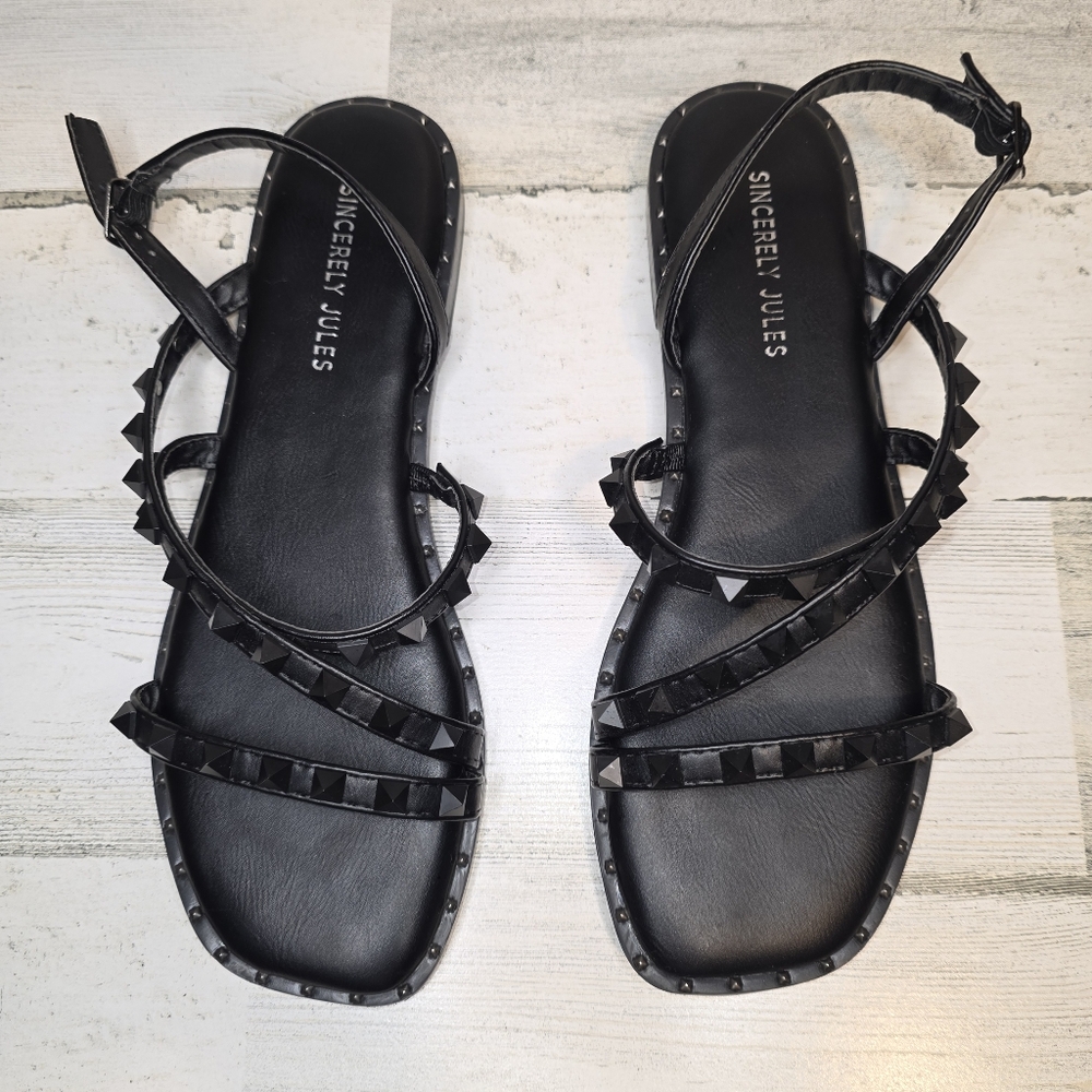 Sincerely Jules Vega Black Studded Strappy Flat Sandals Size 8M Womens